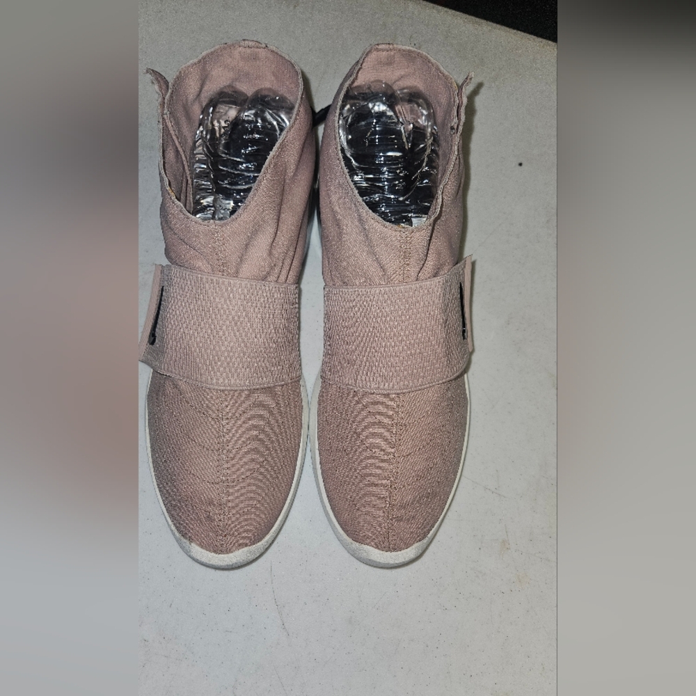 Pre-owned Size 10 Mid Top- Nike Air Fear of God Moc Particle Beige